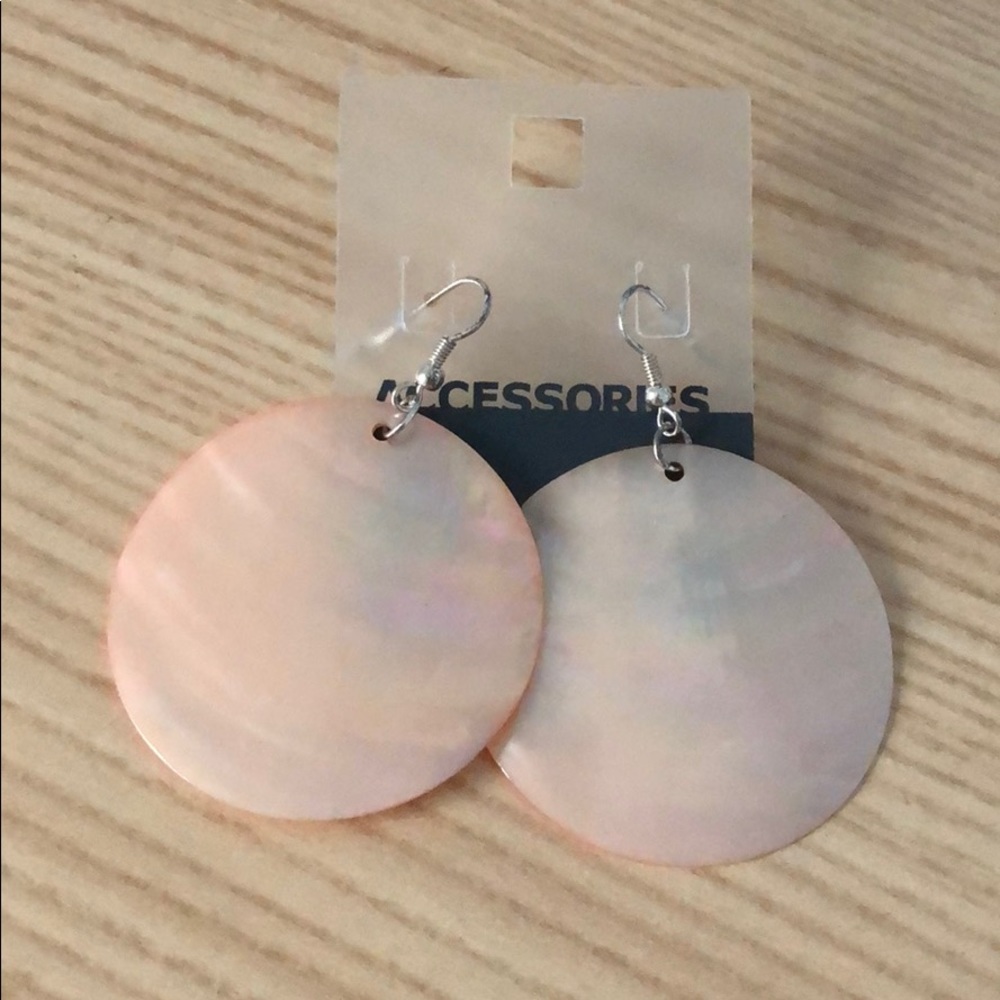 Peach shell earrings